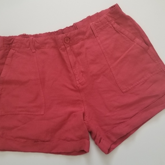 Max & Mia Linen Blend Cuffed Clay Red Shorts. - Picture 2 of 7